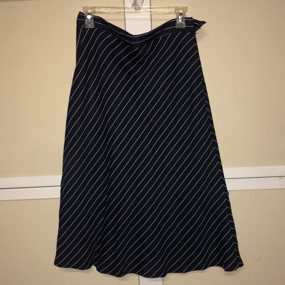 #1655 Navy blue pinstriped full A skirt David Dean sz 12 - Picture 2 of 5